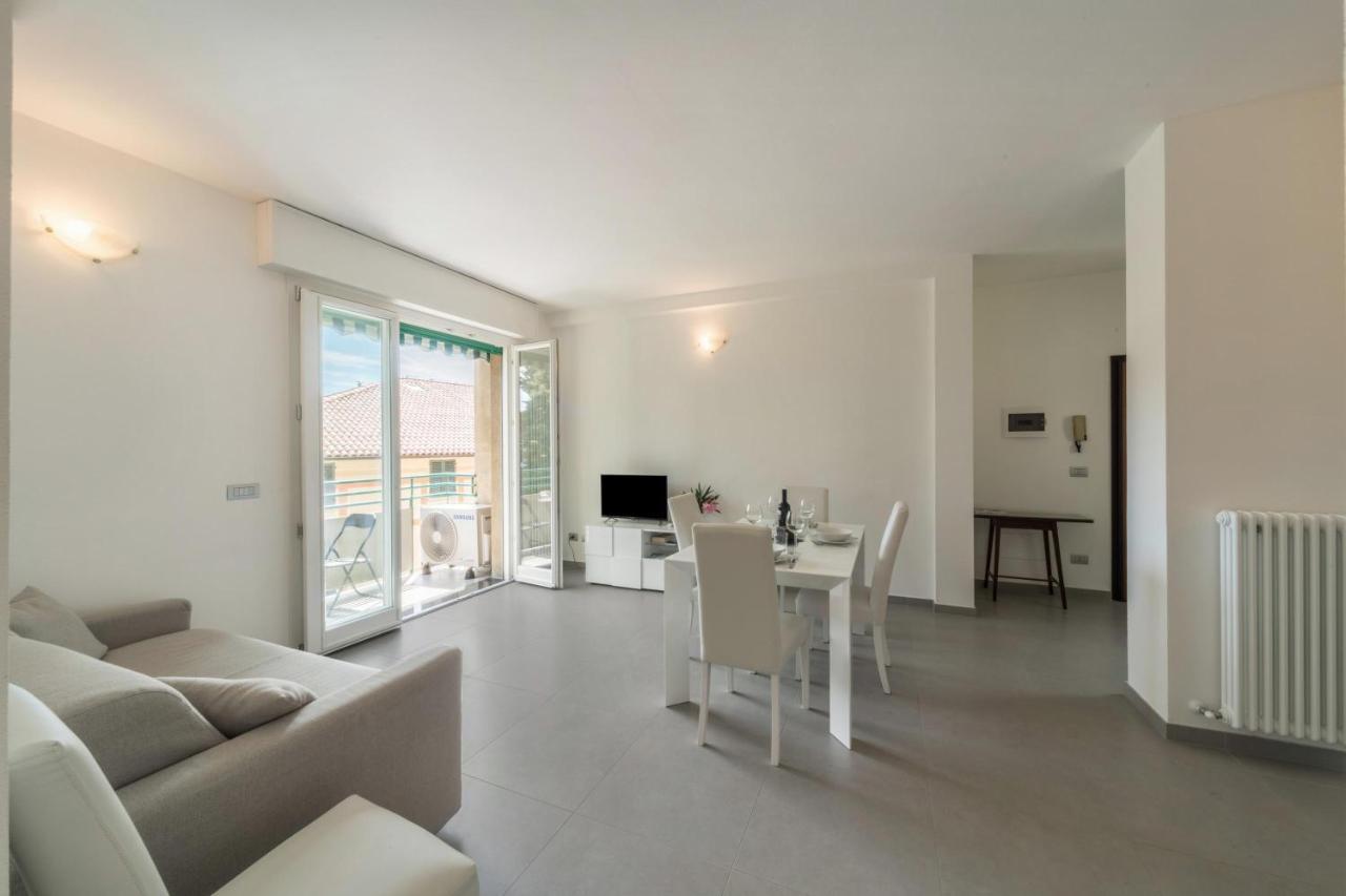 Wonderful View Apartment Varenna Bagian luar foto